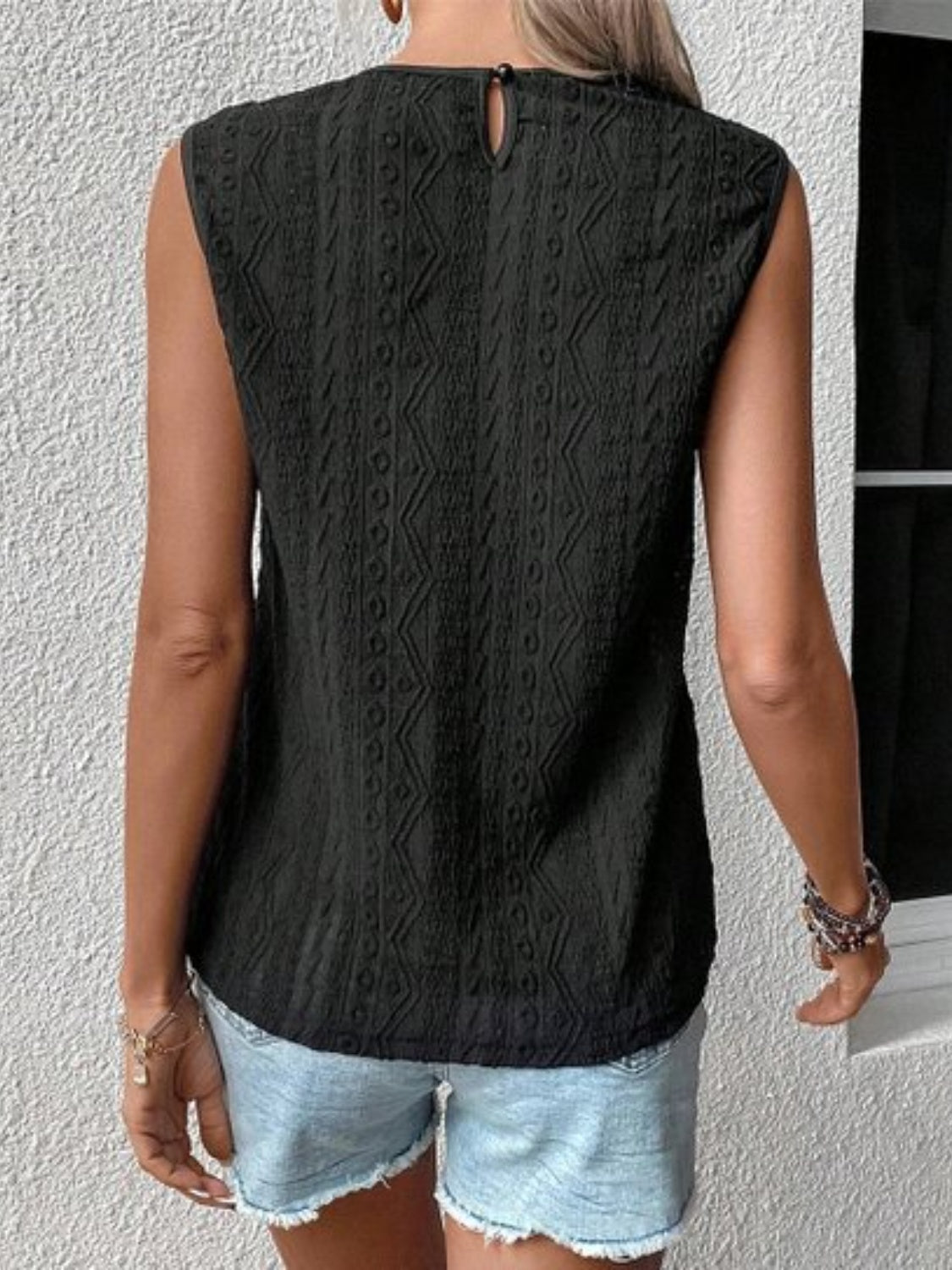 Lace Sleeveless Top